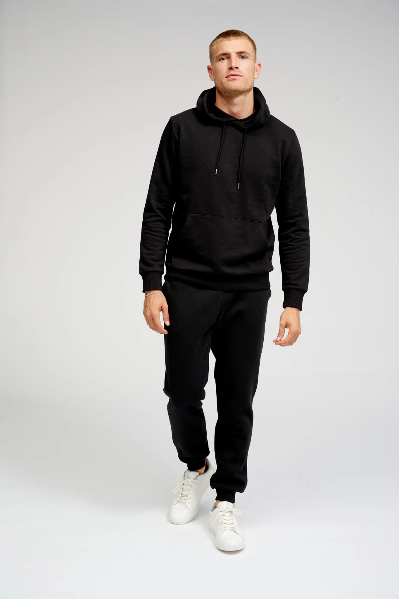Basic Sweatpants - Black - Image 4