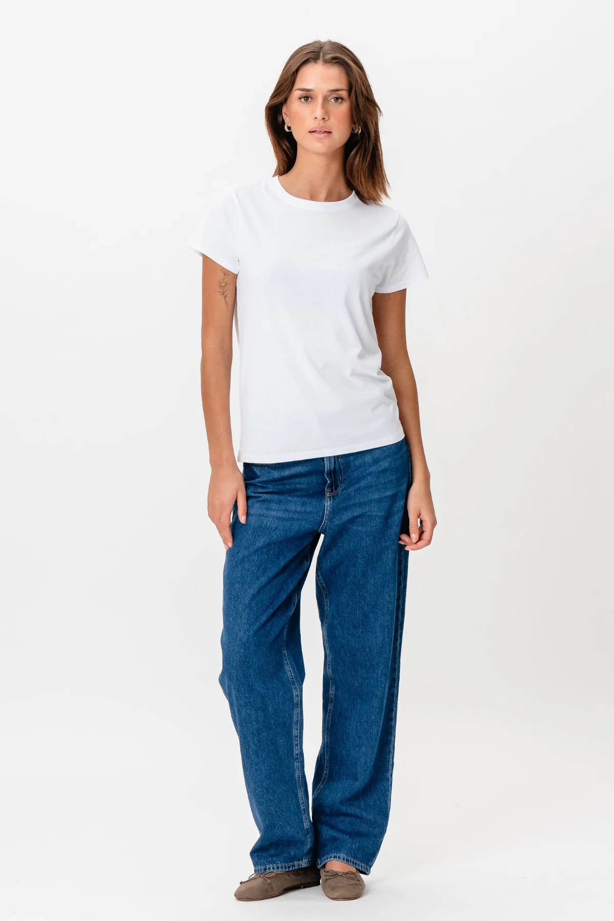 Basic T-Shirt - White - Image 4