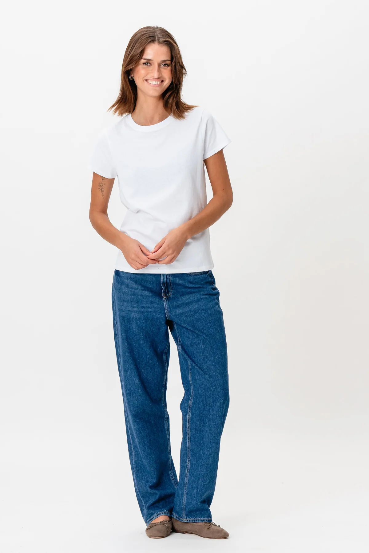 Basic T-Shirt - White - Image 5