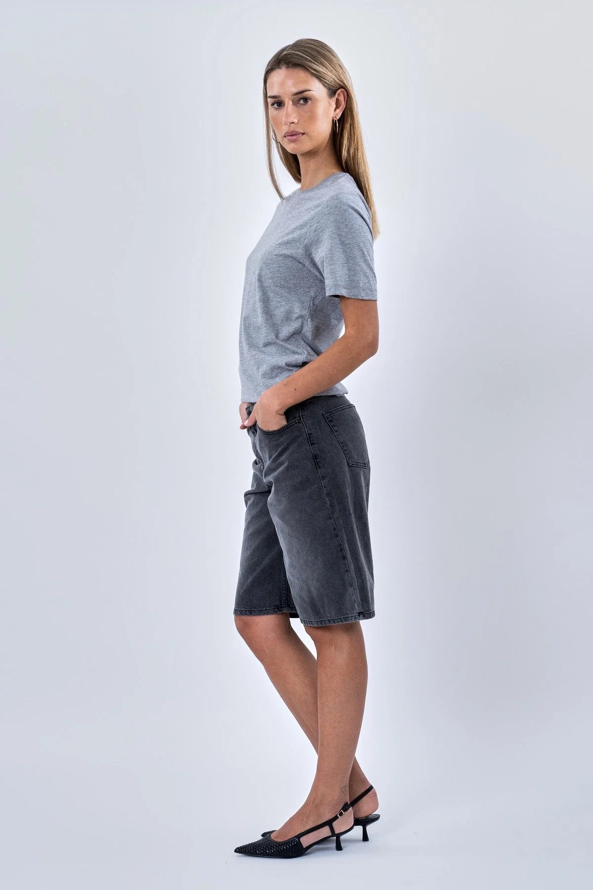 Boyfriend Tee - Gray - Image 5