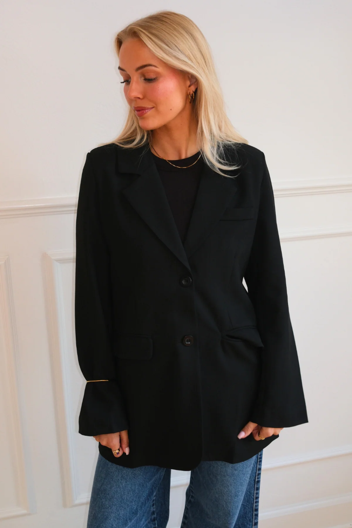 Claire Oversized Blazer - Black - Image 5