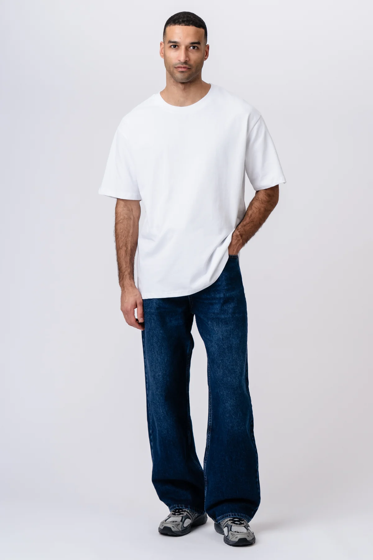 Heavy Boxfit T-shirt - White - Image 2