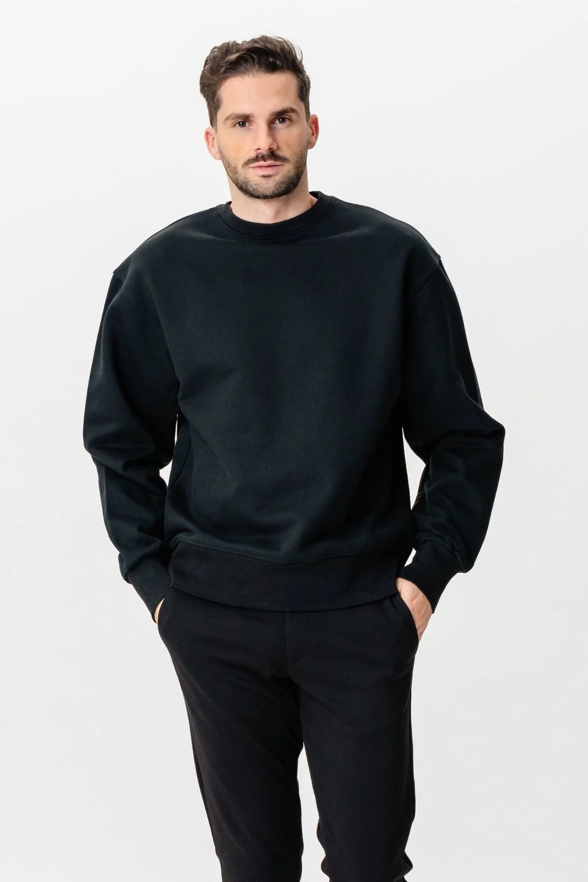 Heavy Crewneck - Black - Image 2