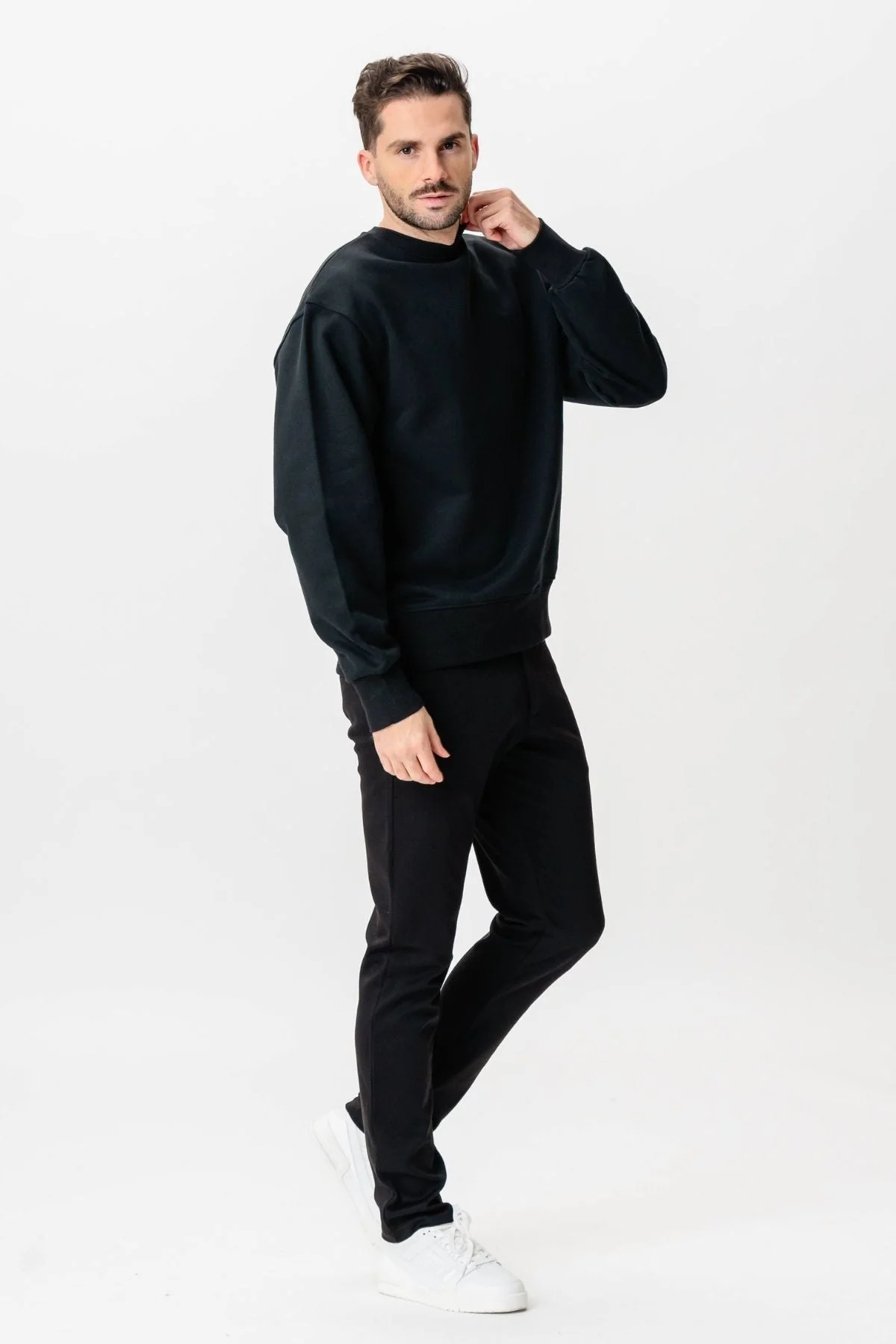 Heavy Crewneck - Black - Image 3