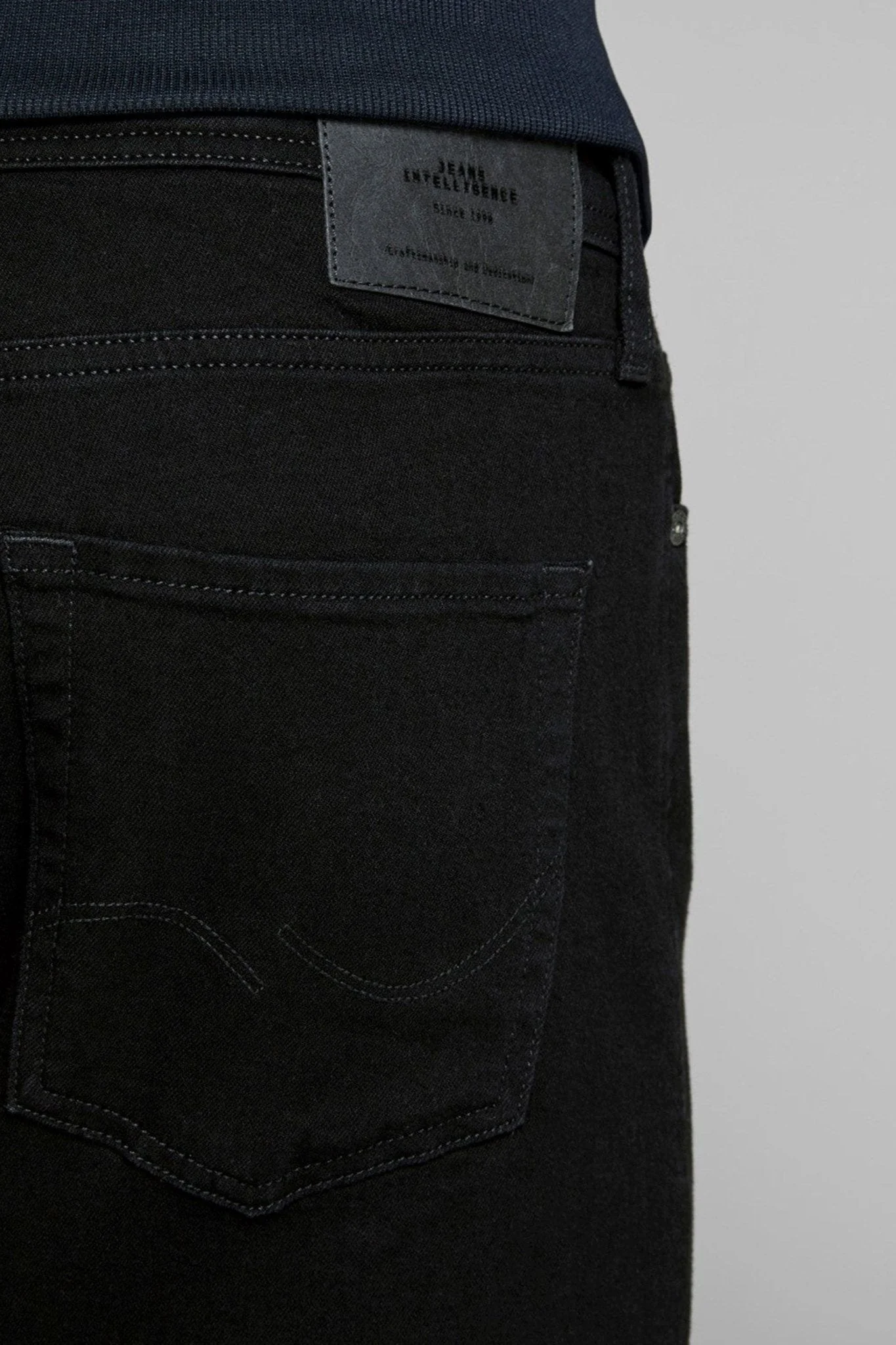 Mike Original Jeans - Black Denim - Image 6