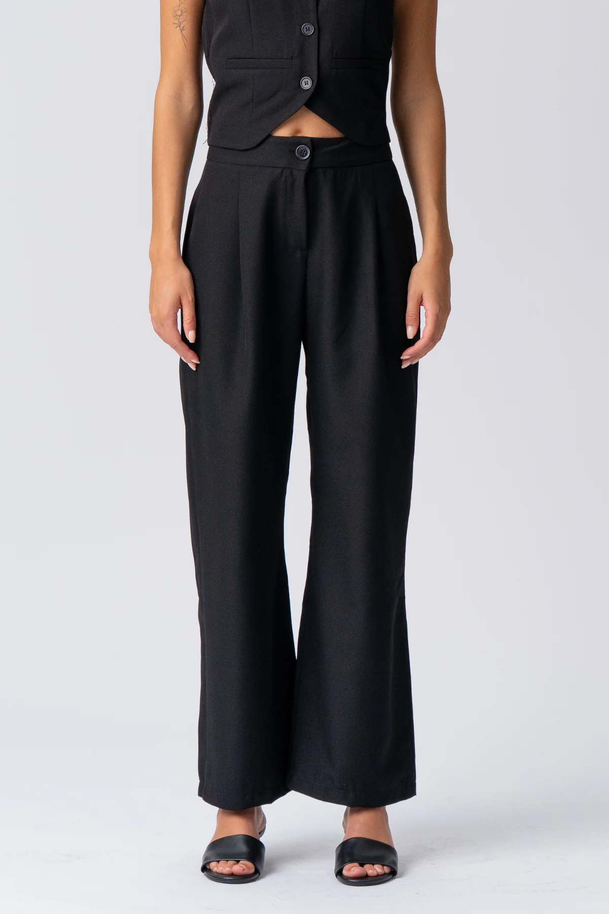 Natalie Vest and Pants (Black) - Package deal - Image 5