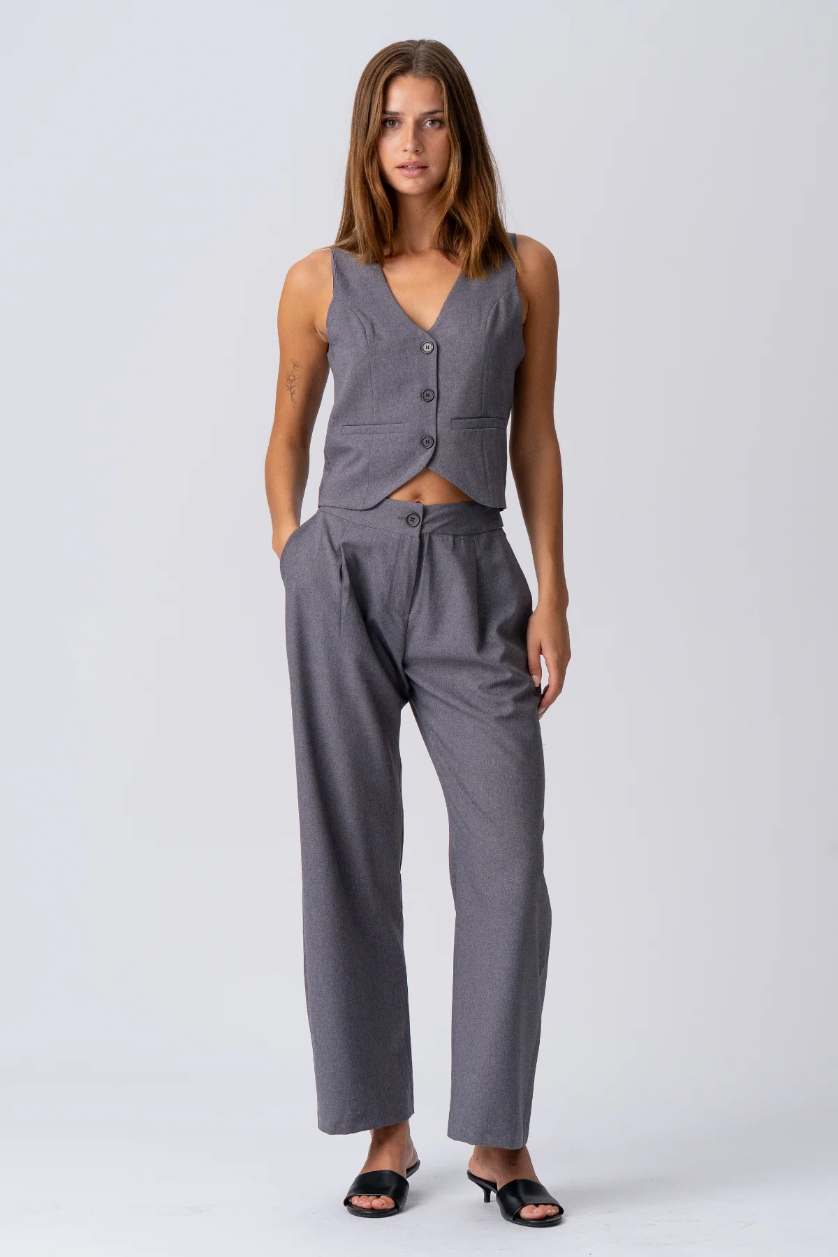 Natalie Vest and Pants (Dark Grey) - Package deal - Image 3