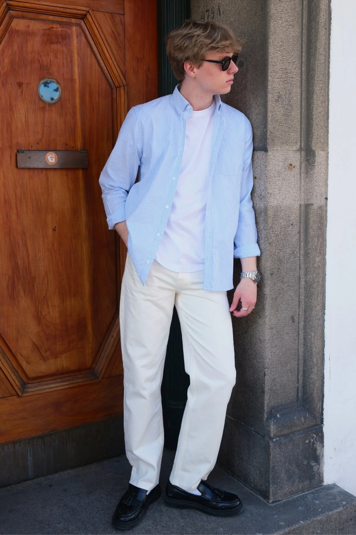 Noah Loose Fit Jeans - White Denim - Image 2