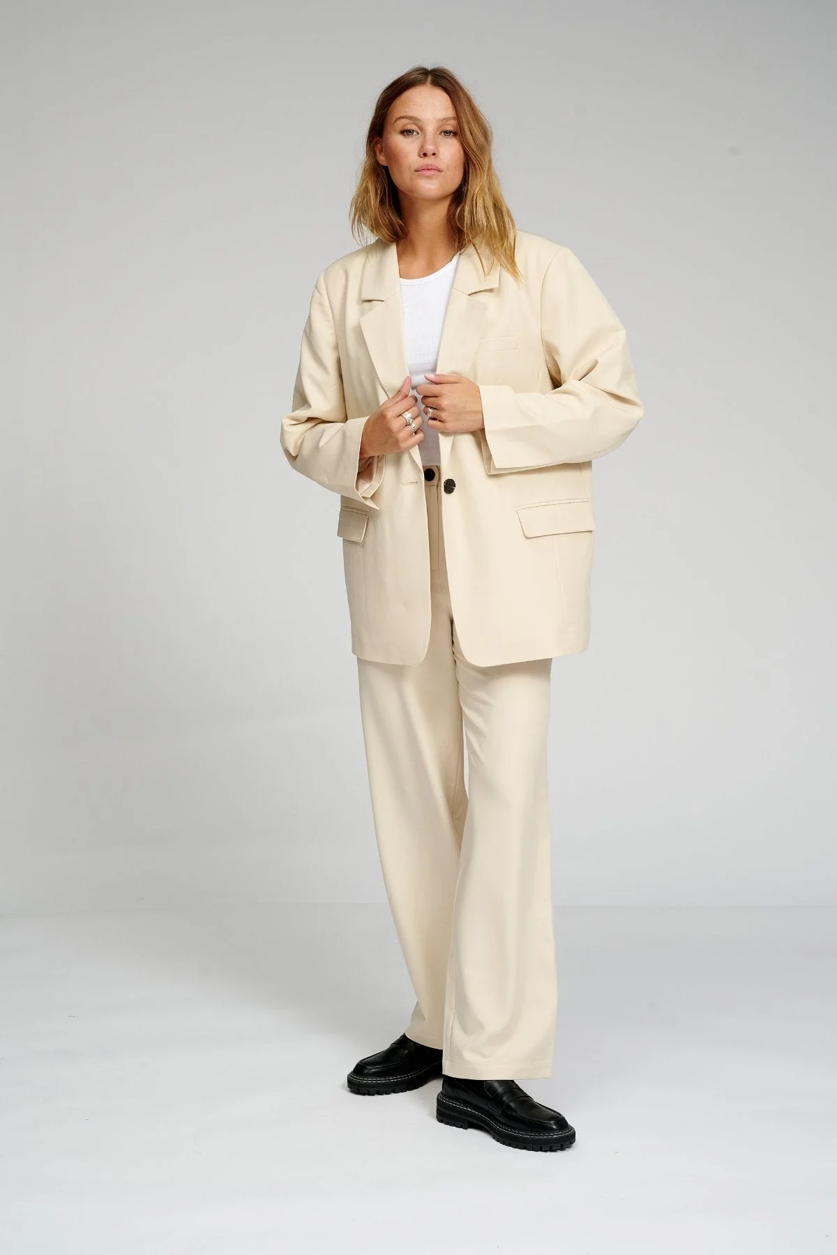 Oversized Suit (Beige) - Package Deal (V.I.P) - Image 13