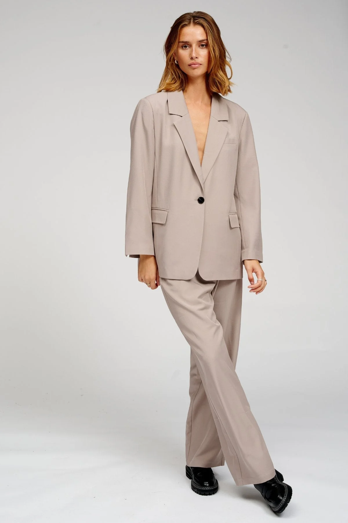 Oversized Suit (Grey) - Package Deal (V.I.P) - Image 2