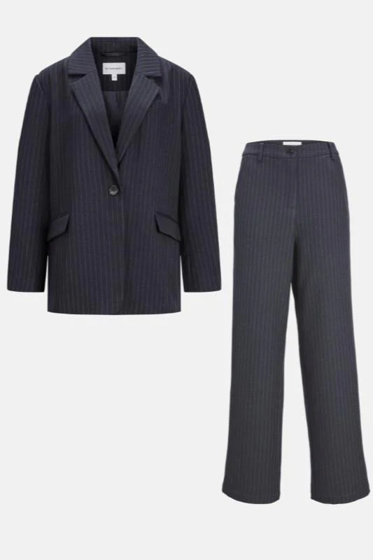 Oversized Suit (Navy Pinstripe) - Package Deal (V.I.P) - Image 7
