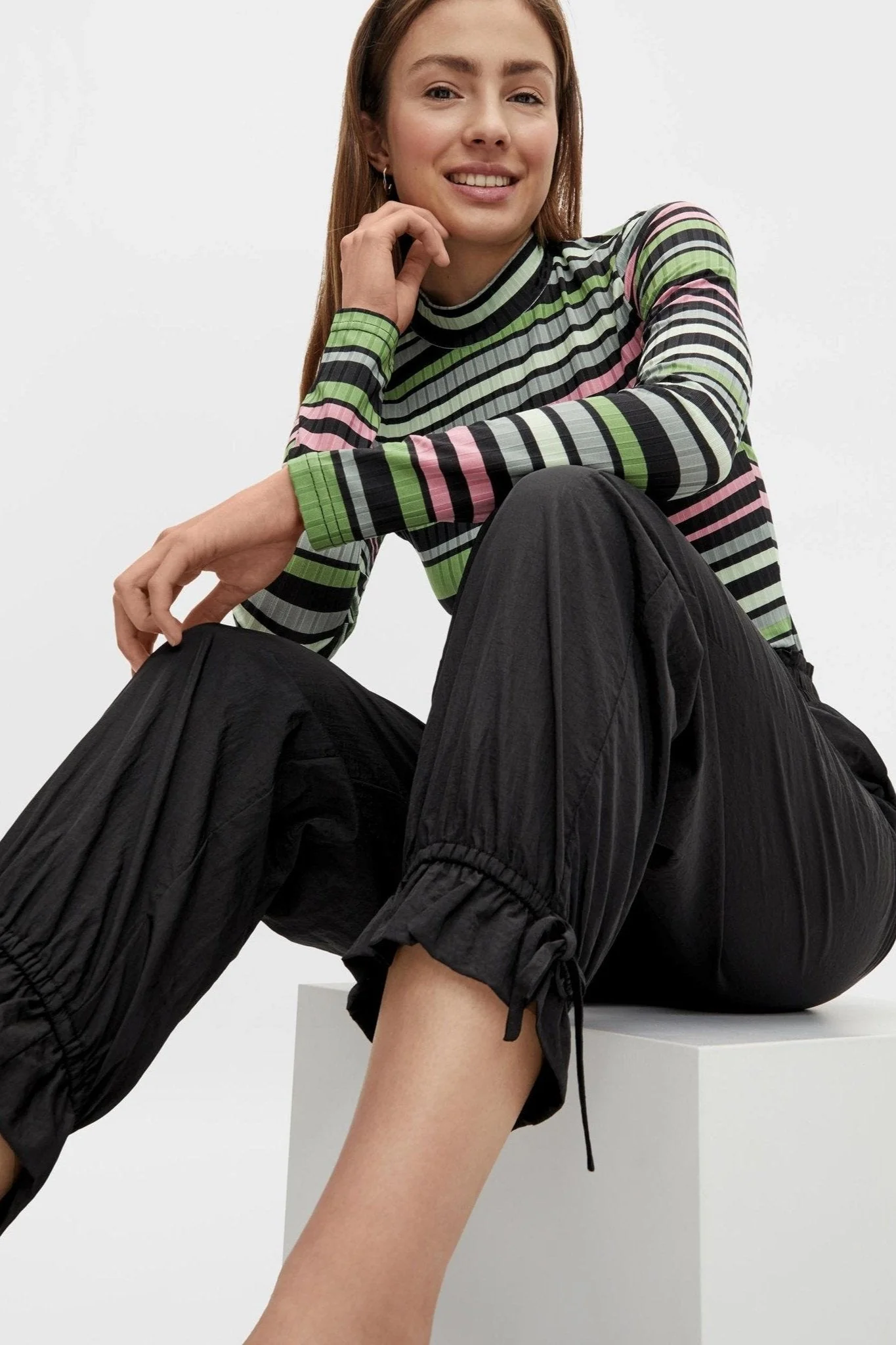 Silena High-Waisted Pants - Black - Image 4